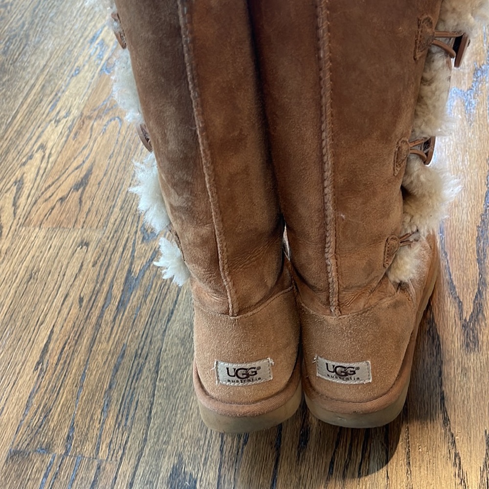 Ugg Tall Boot With Buttons. Size 9 - image 2
